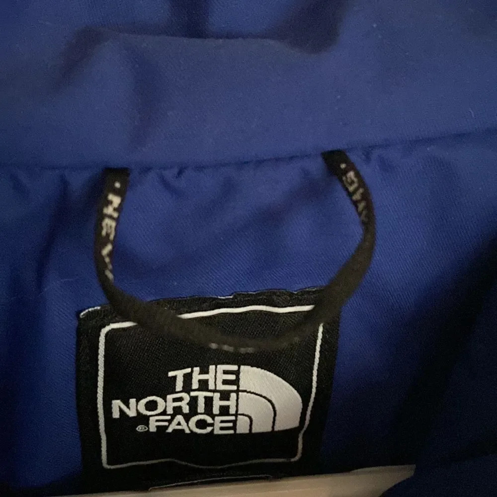 North Face Windbreaker Royal Blue Sz M impeccable